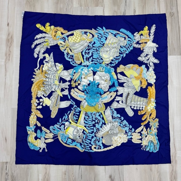 Hermes Silk Carre Scarf ‘Chapeau’ by Annie Favre scarf Wrap Classic blue - Picture 8 of 11